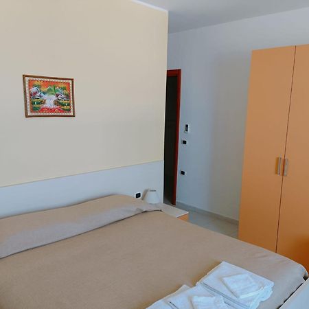 B&B Donna Nina Gioia Tauro Exterior foto